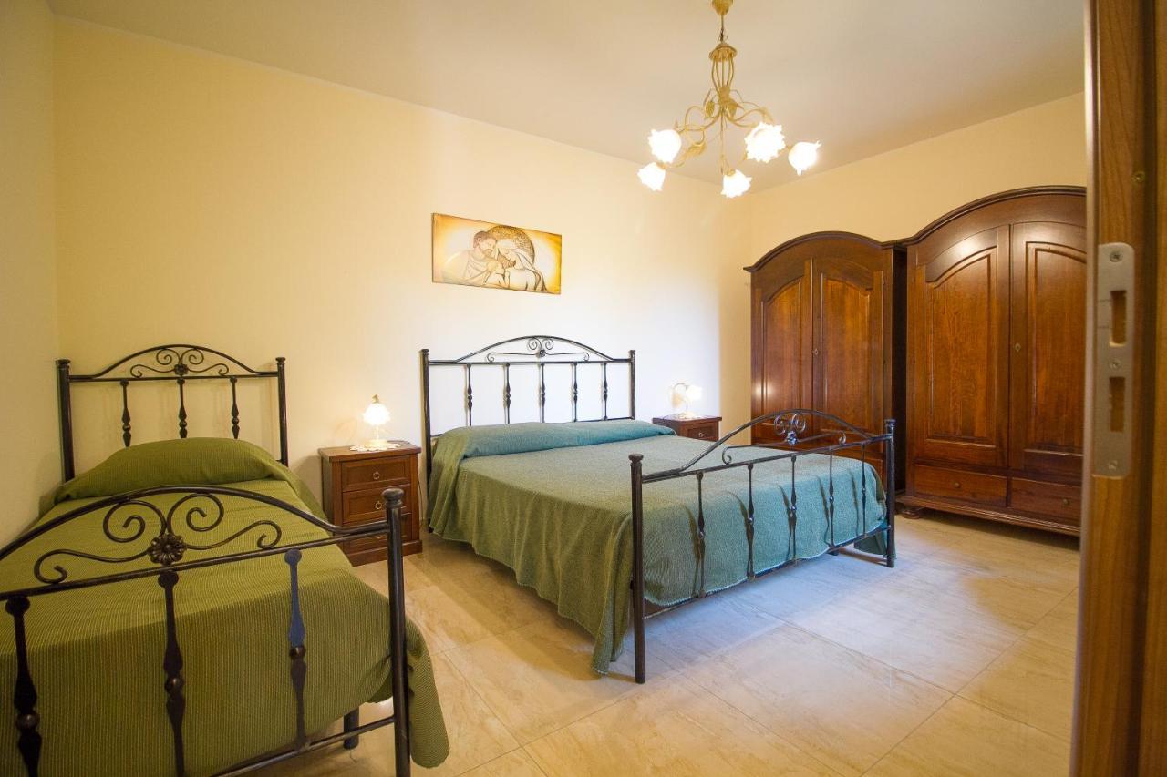 Etna Royal View Aparthotel 2*