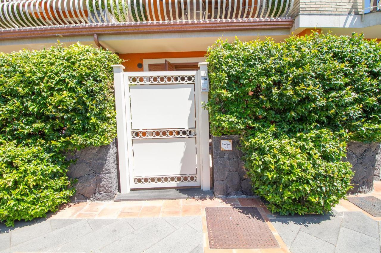 Etna Royal View Aparthotel 2*
