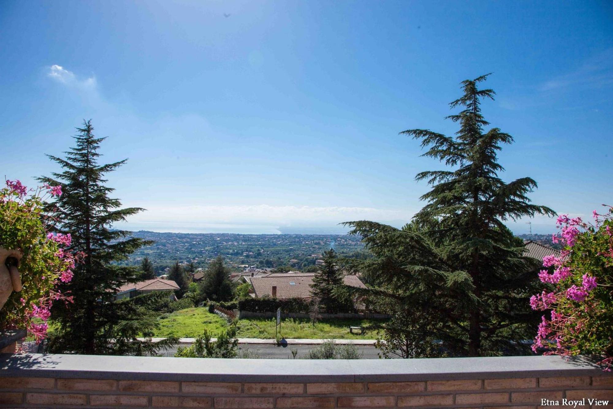 Etna Royal View