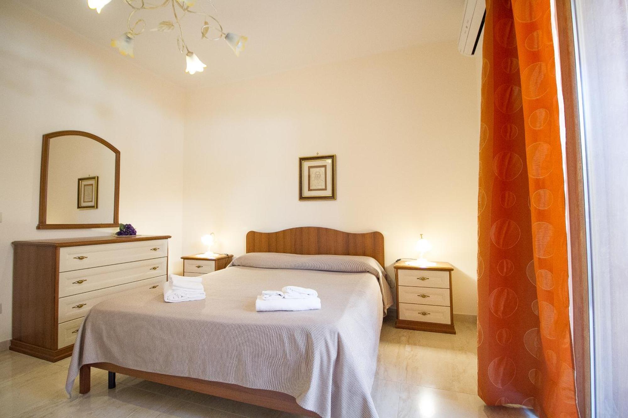 Etna Royal View Aparthotel 2*