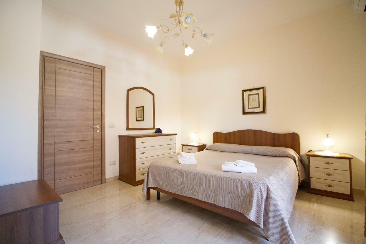 Etna Royal View Aparthotel 2*
